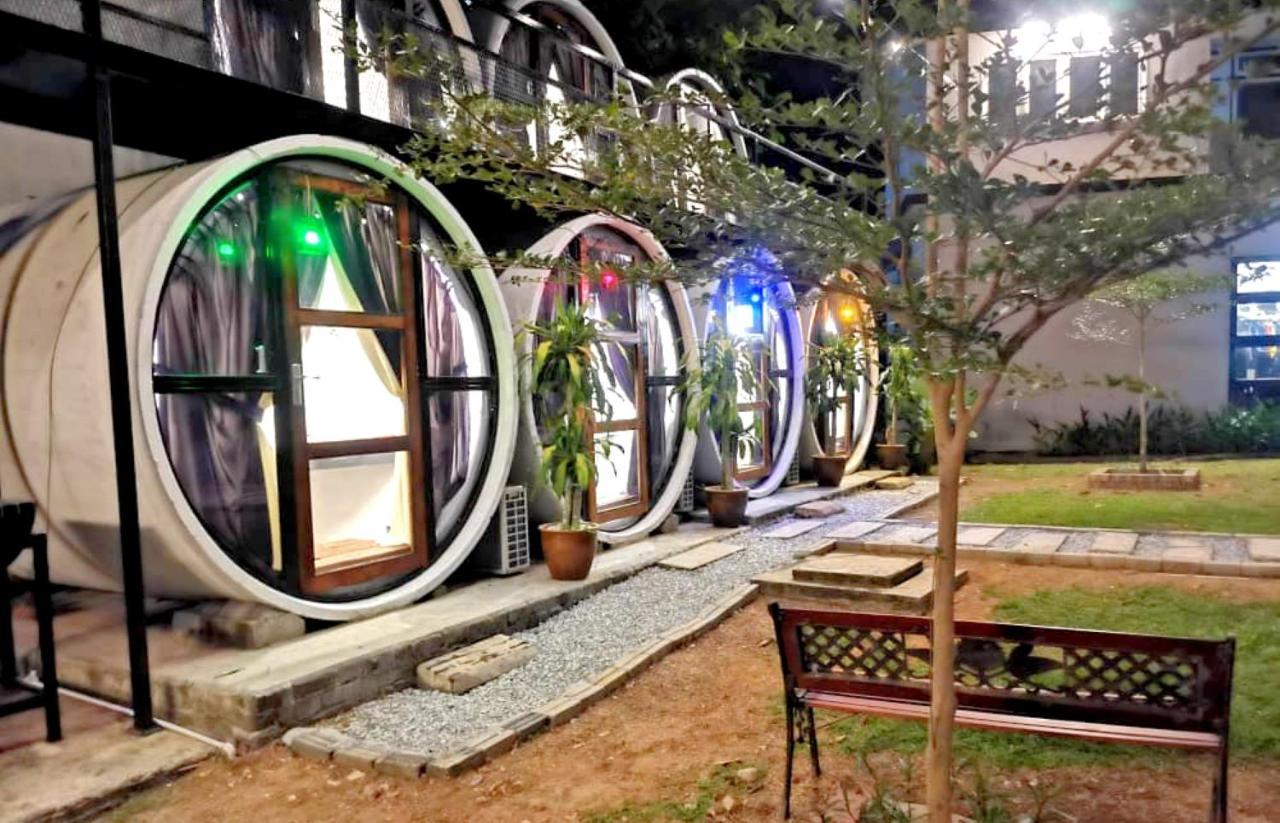 Hotel Mango'S Park Port Dickson Esterno foto