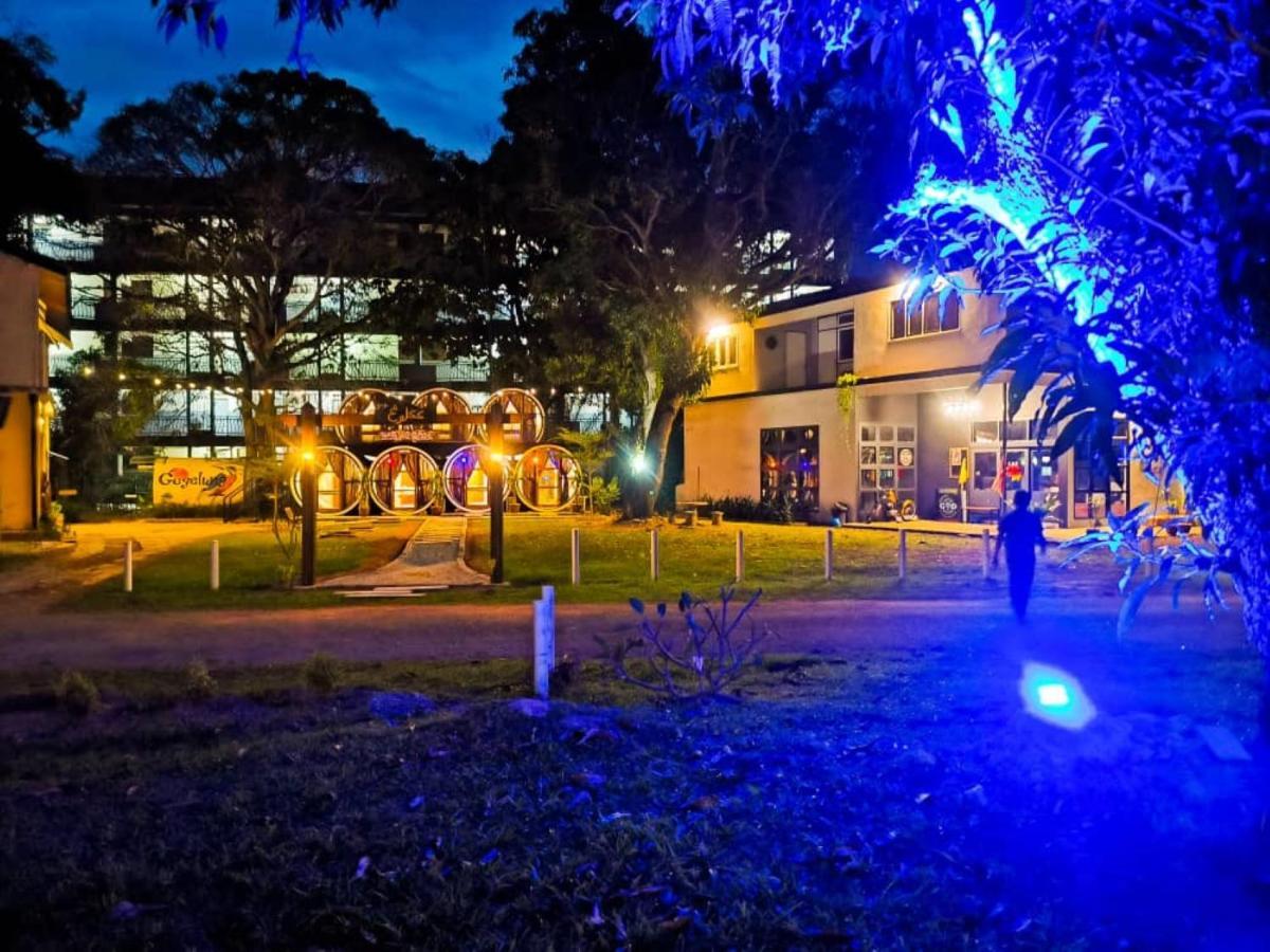 Hotel Mango'S Park Port Dickson Esterno foto