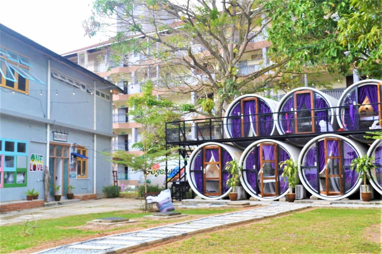 Hotel Mango'S Park Port Dickson Esterno foto