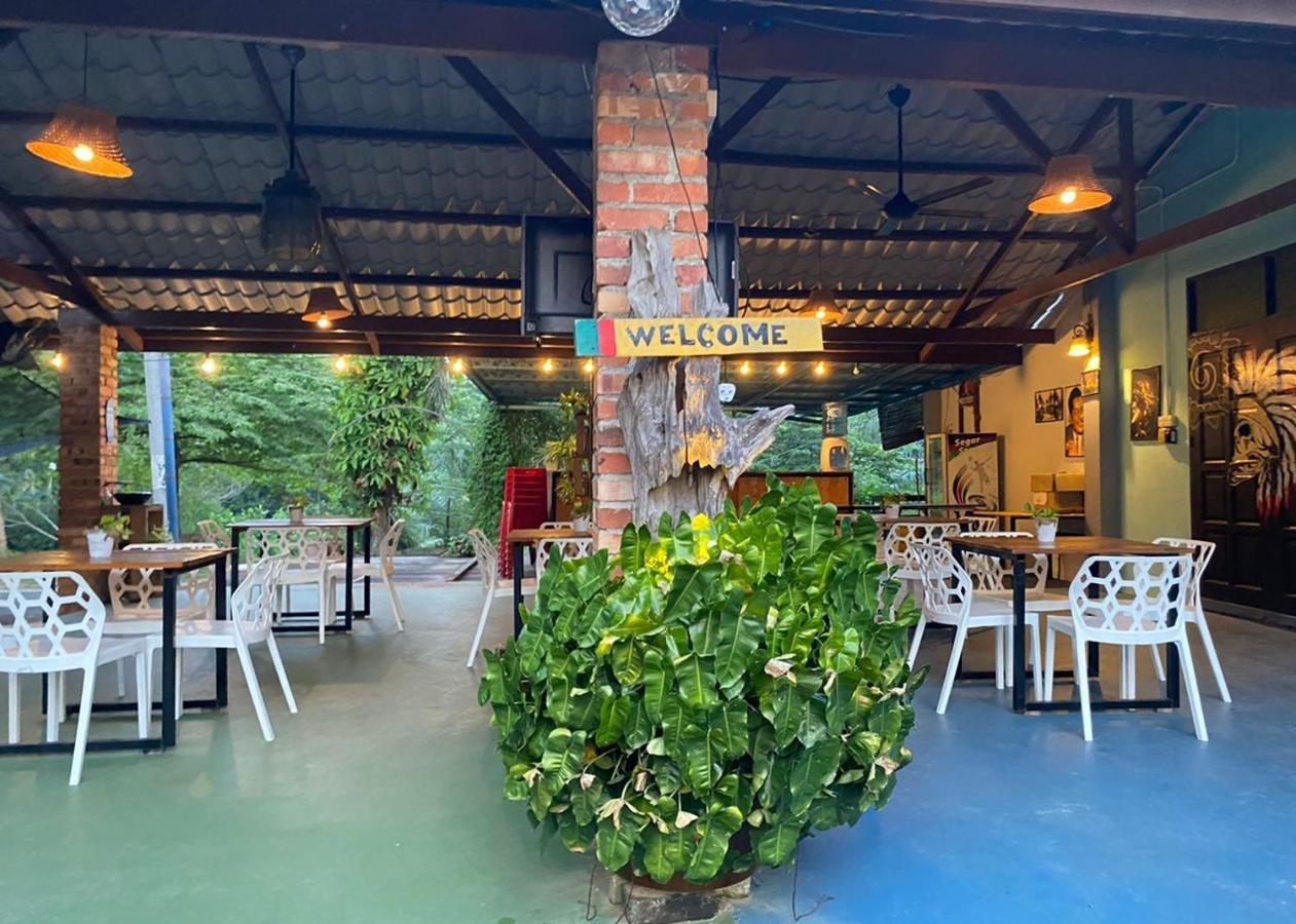 Hotel Mango'S Park Port Dickson Esterno foto